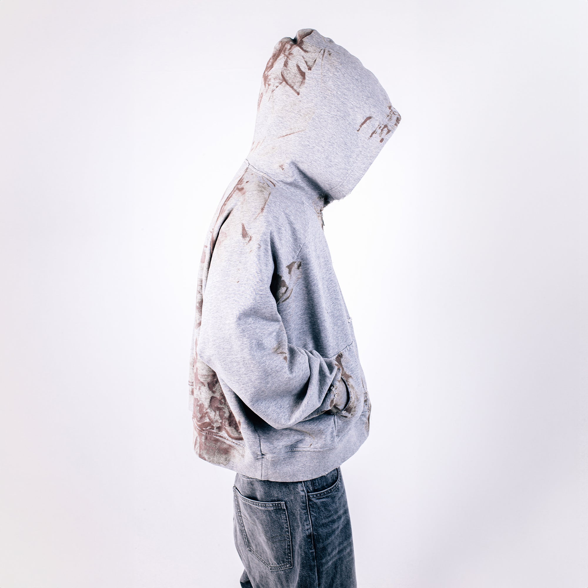 CLAY ZIP TRASHED HOODIE - BLACK